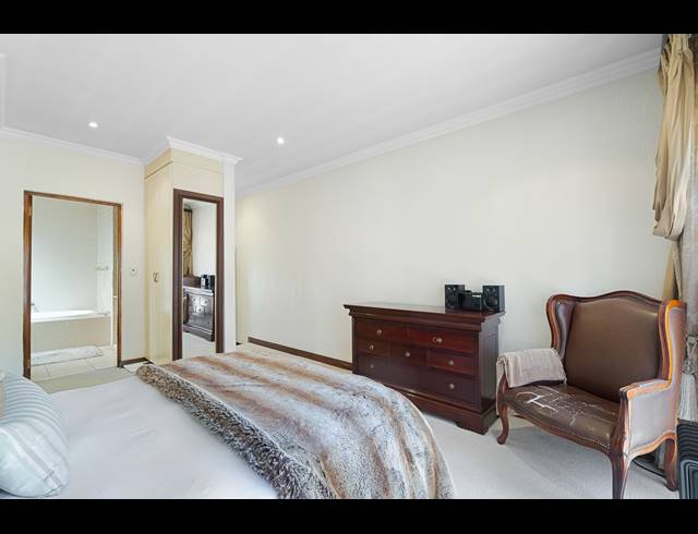 3 BEDROOM HOUSE FOR SALE IN DOUGLASDALE